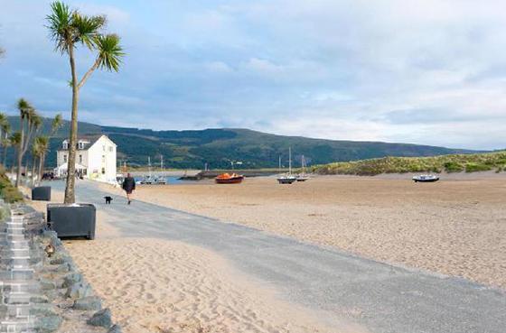 Barmouth beach